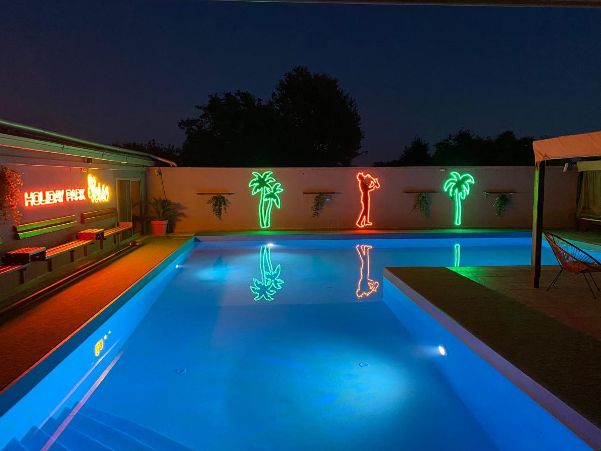 Holiday Park Verse Ulcinj Bagian luar foto