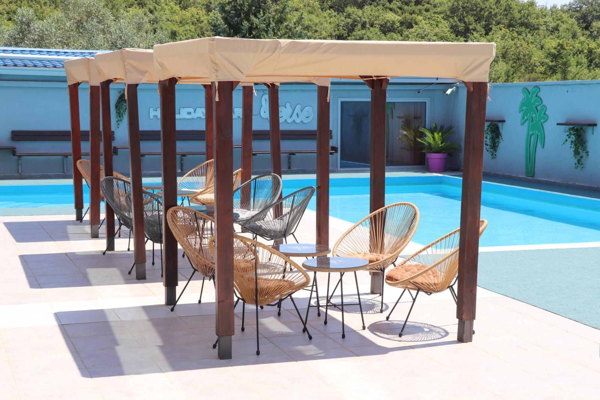 Holiday Park Verse Ulcinj Bagian luar foto