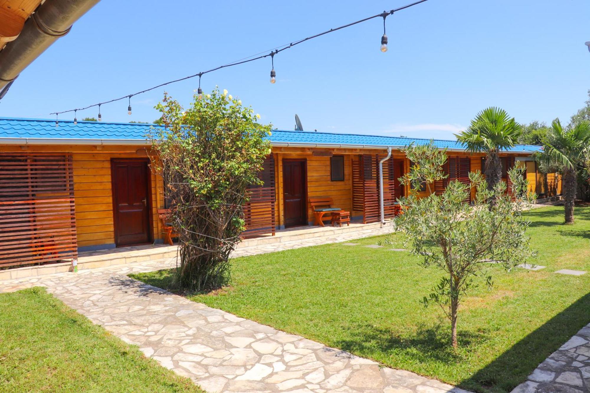 Holiday Park Verse Ulcinj Bagian luar foto